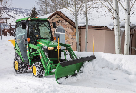 John Deere 1025R side profile