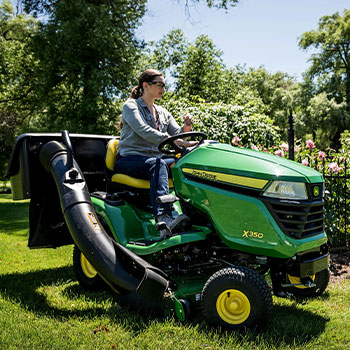 2025 John Deere X380 - Image 3