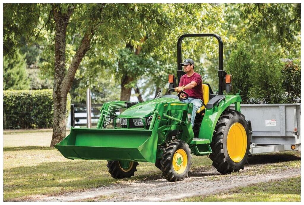 2025 John Deere 3035D - Image 2